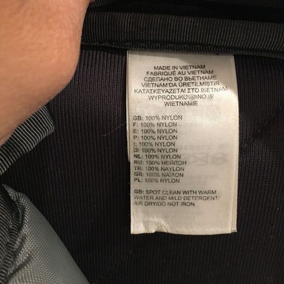 NORTH FACE Recon Black White Accents Hiking Camping School Laptop Backpack - Picture 10 of 13